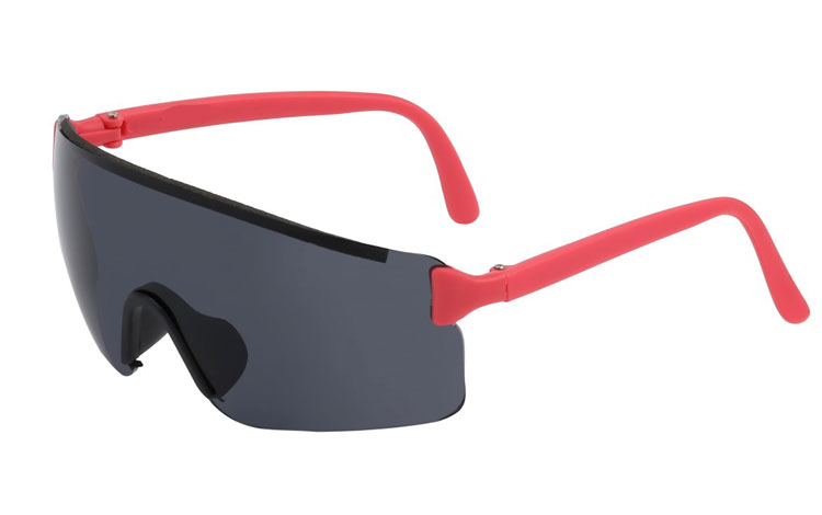 Retro skibrille. Oversize design i sort med pink stænger.  | skibriller
