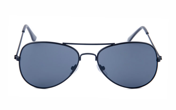 BØRNE Aviator solbrille i sort metal stel med mørke glas | boerne_solbriller-2