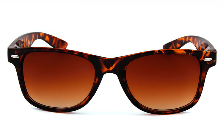 Brun wayfarer solbrille i skildpadde / leopard stel | search-2