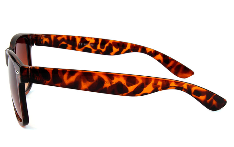 Brun wayfarer solbrille i skildpadde / leopard stel | search-3
