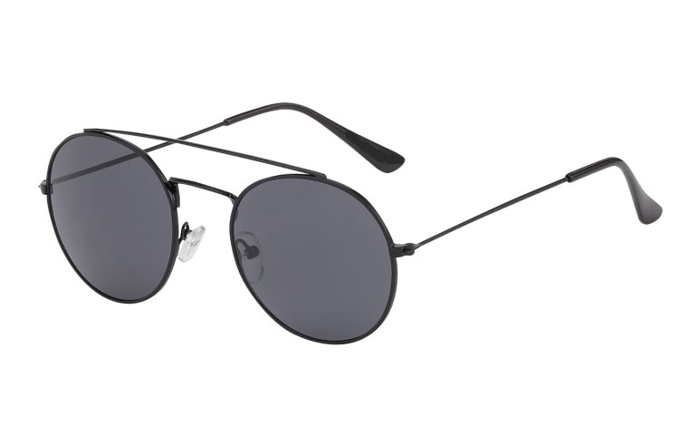 Fræk sort metal solbrille i rundt design med  | enkelt-klassisk-design