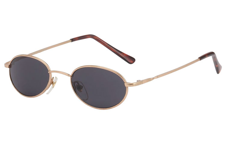 Smal oval moderigtig solbrille i mat guld stel | retro_vintage_solbriller