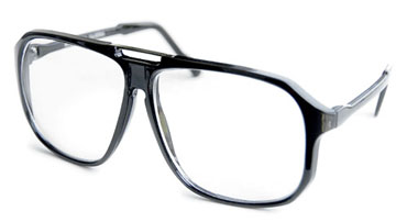Stor brille med klart glas i sort | billige-solbrille-nyheder