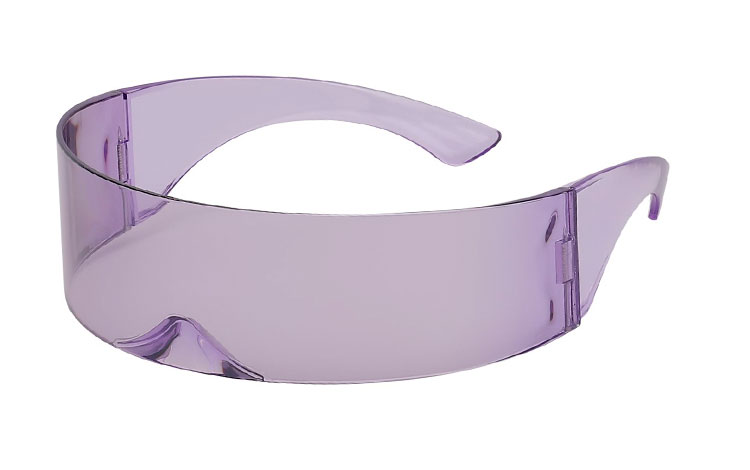 Star Trek / High Fashion solbrille i transparent lyslilla. Stilen er kendt fra Marvelous Mosell fede Retro stil. Perfekt til Sommerens festival udklædning, modeshow, opvisning eller din unikke/rå stil til weekendens fester | billige-solbrille-nyheder