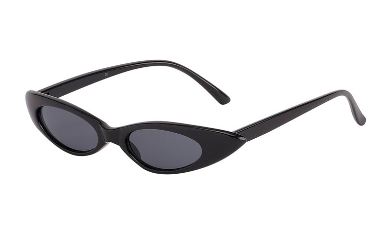 Dette brille design har været på mode siden 1950erne - 1960erne og især kendt fra Elizabeth Taylor, Marilyn Monroe, Audrey Hepburn og Dame Edna. | cat_eye_solbriller