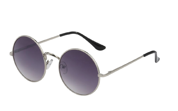 Sølvfarvet rund solbrille i metalstel med lysegrå glas med glidende farve overgang. | enkelt-klassisk-design