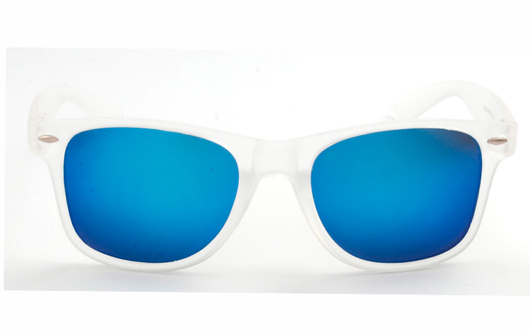 Wayfarer solbrille i mat halvgennemsigtig stel med spejlglas i blålige nuancer | -2