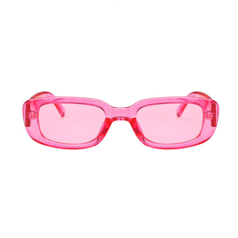  Fræk solbrille i aflangt firkantet design med bløde hjørner. Stellet er i en fræk Transparent pink med lyserøde glas | festival-solbriller-2