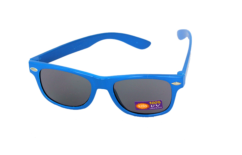 BØRNE wayfarer solbrille i blå | boerne_solbriller