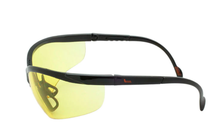 Brillen er optimal til natkørsel / sport og cykelbrille. De gule glas giver et virkelig lyst og behageligt udsyn | sport_solbriller_sportssolbriller-3