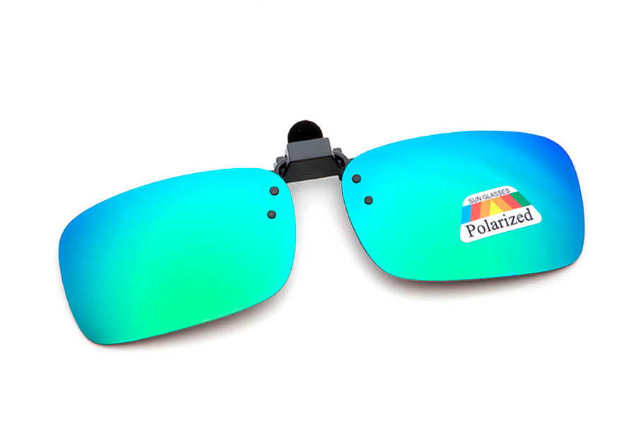 Polaroid clip-on solbrille med spejlglas i blå-grønne nuance | clip-on-solbriller