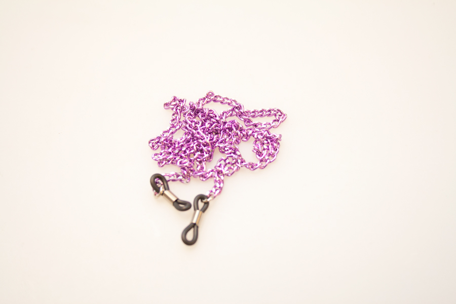 Lilla-pink brille kæde i metal | brillesnore-2