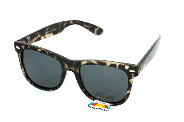 Wayfarer polaroid solbrille i skildpadde / tortoise brun ﻿ | solbriller_med_moerkt_glas