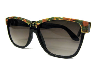 Sort retro-vintage solbrille med blomsterprint øverst | retro_vintage_solbriller