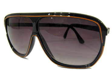 Brun solbrille m/ orange stribe i aviator-stilen. | oversize_store_solbriller