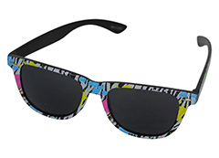 Wayfarer solbrille i sort med farver og dyreprint - Design nr. s1156