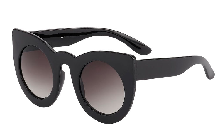 Stor oversized sort solbrille i cateye design - Design nr. 3669