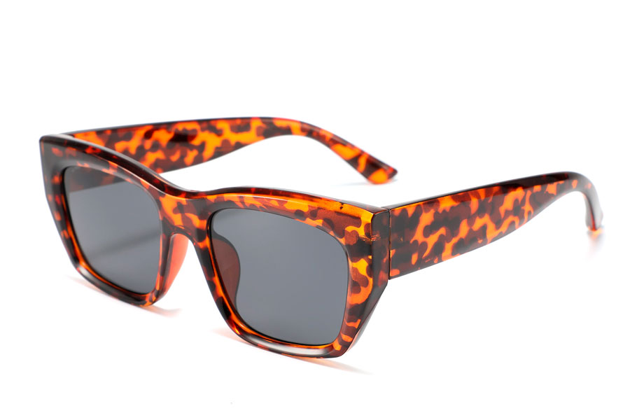 Kraftig robust solbrille i smukt spættet stel - Design nr. 4315